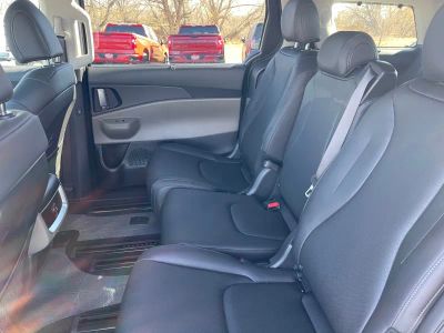 2026 Kia Carnival — photo 18 view