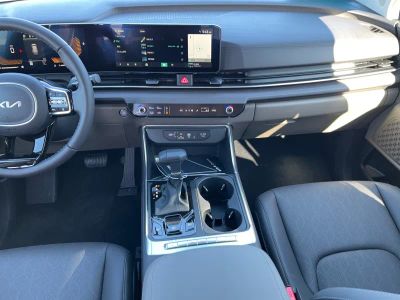 2026 Kia Carnival — photo 13 view
