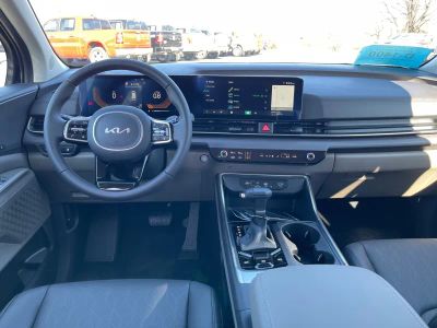 2026 Kia Carnival — photo 12 view