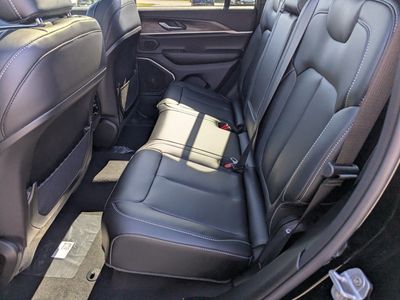 2026 Jeep Grand Cherokee — photo 8 view