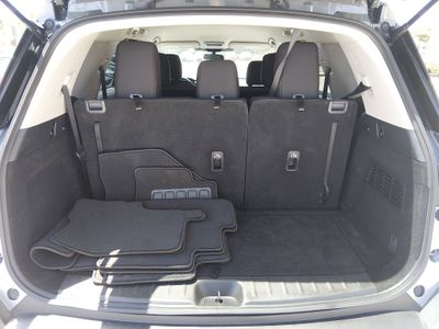 2024 Nissan Pathfinder — photo 11 view