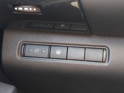 2024 Nissan Pathfinder — photo 13 view