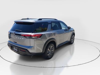 2024 Nissan Pathfinder — photo 7 view