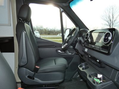 2026 Winnebago EKKO Sprinter - Photo 10