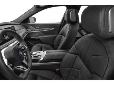 2026 BMW 7 Series — engine compartment view