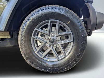 2026 Jeep Wrangler — photo 10 view