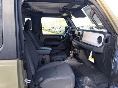 2026 Jeep Wrangler — photo 13 view