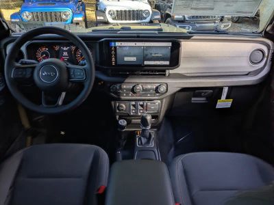2026 Jeep Wrangler — photo 17 view