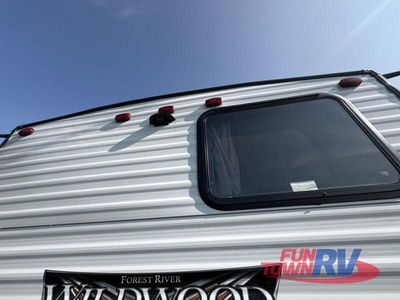 2022 Forest River RV Wildwood X-Lite - Photo 9