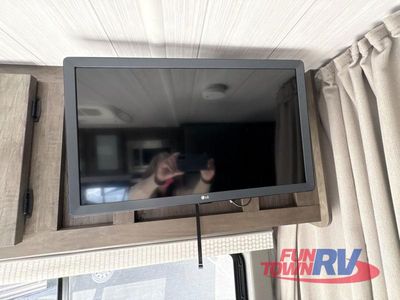 2022 Forest River RV Wildwood X-Lite - Photo 22