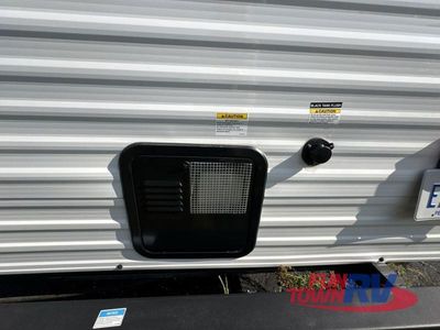 2022 Forest River RV Wildwood X-Lite - Photo 8