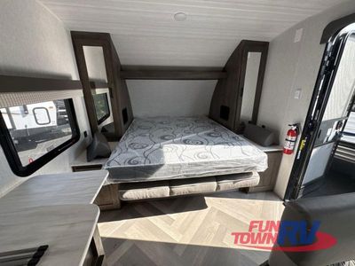 2022 Forest River RV Wildwood X-Lite - Photo 21