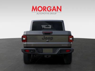 2026 Jeep Gladiator — photo 7 view