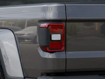 2026 Jeep Gladiator — photo 9 view