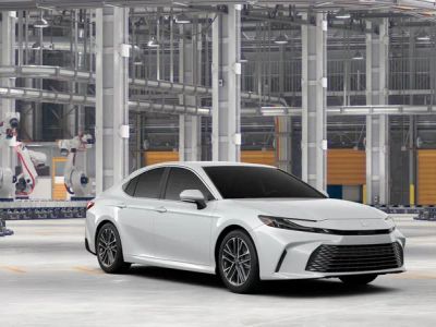 2026 Toyota Camry - Photo 17
