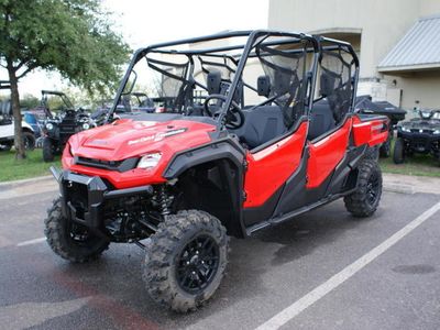 2025 Honda Pioneer 1000-6 Deluxe Crew - Photo 2