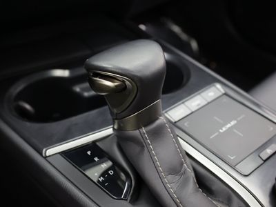 2021 Lexus UX - Photo 27