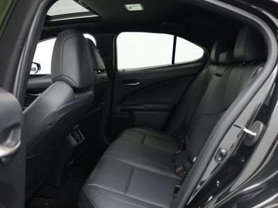 2021 Lexus UX - Photo 35