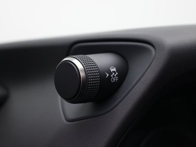 2021 Lexus UX - Photo 17