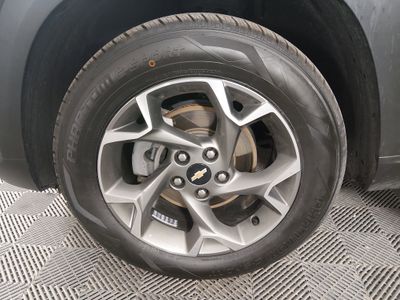 2025 Chevrolet Trax - Photo 10