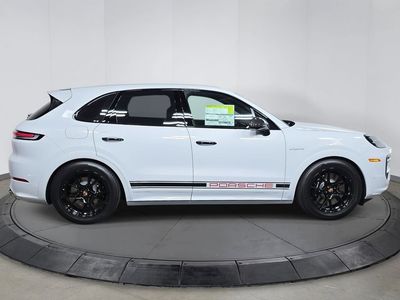 2026 Porsche Cayenne E-Hybrid - Photo 8