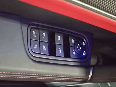 2026 Porsche Cayenne E-Hybrid - Photo 21