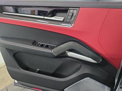 2026 Porsche Cayenne E-Hybrid - Photo 22