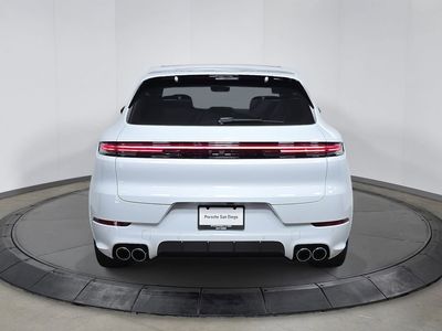 2026 Porsche Cayenne E-Hybrid - Photo 6
