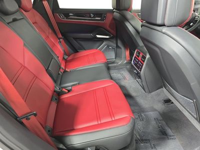 2026 Porsche Cayenne E-Hybrid - Photo 26