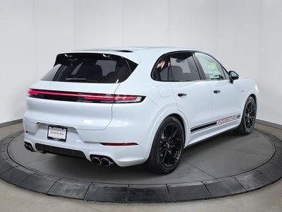 2026 Porsche Cayenne E-Hybrid - Photo 7