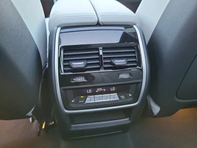 2026 BMW X5 — photo 18 view