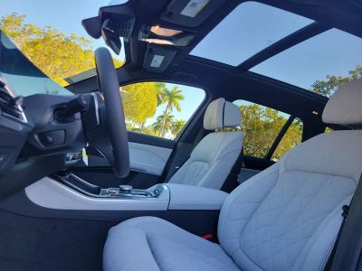 2026 BMW X5 — photo 23 view