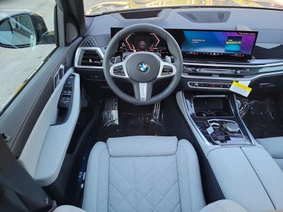 2026 BMW X5 — photo 16 view