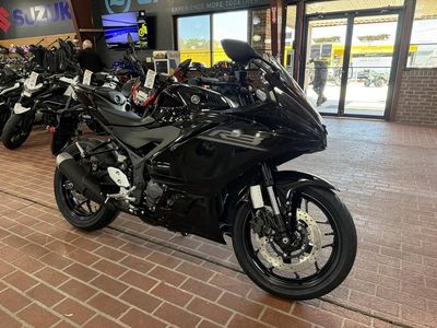 2026 Yamaha YZF-R3 - Photo 3