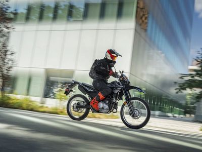 2026 Yamaha WR125R - Photo 24
