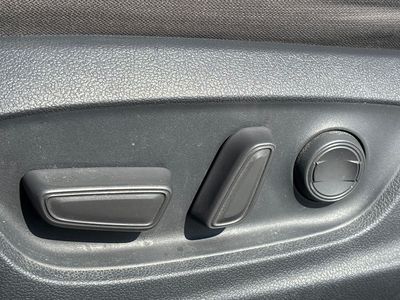 2018 Toyota Camry - Photo 8