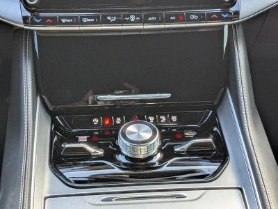 2026 Jeep Grand Wagoneer — photo 21 view