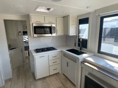 2026 Brinkley RV Model I - Photo 5