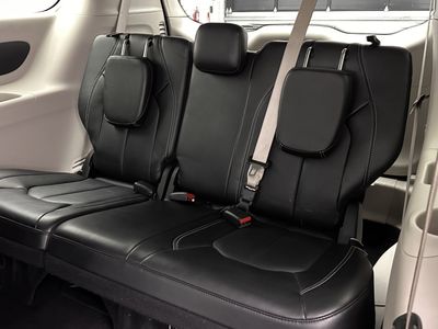2024 Chrysler Pacifica - Photo 21