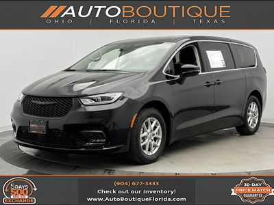 2024 Chrysler Pacifica - Photo 1