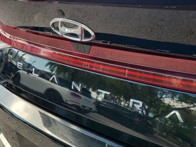 2023 Hyundai Elantra — detail view
