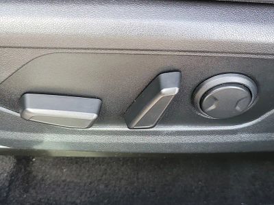 2023 Hyundai Elantra — photo 20 view