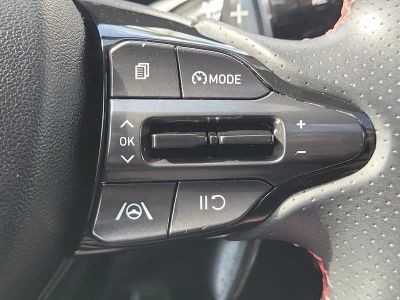 2023 Hyundai Elantra — photo 25 view