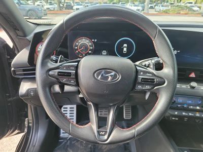 2023 Hyundai Elantra — photo 22 view