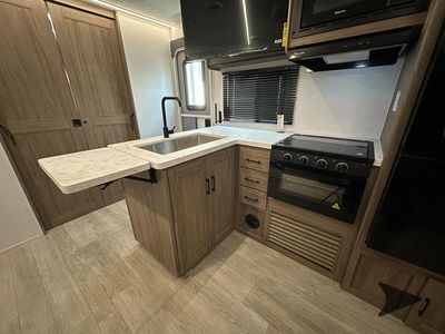 2026 Coachmen RV Freedom Express Select - Photo 24