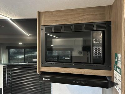 2026 Coachmen RV Freedom Express Select - Photo 32