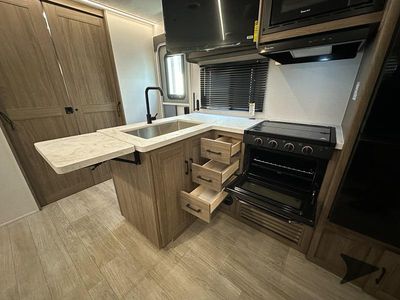2026 Coachmen RV Freedom Express Select - Photo 25