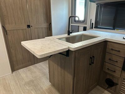 2026 Coachmen RV Freedom Express Select - Photo 37