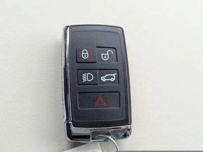2026 Land Rover Range Rover — photo 34 view