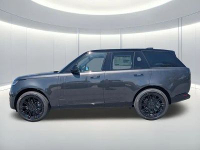 2026 Land Rover Range Rover — photo 8 view